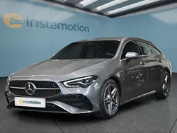 Grau Gebraucht 2024 Mercedes CLA200 Limousine | 32.649 € (Fairer Preis)