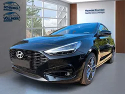 Abyss black Gebraucht 2024 Hyundai i30 Advantage Limousine | 23.990 € (Fairer Preis)