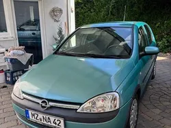 Grün Gebraucht 2002 Opel Corsa Limousine | 1.190 € (Guter Preis)