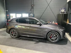 Grau Gebraucht 2021 Alfa Romeo Stelvio Ti SUV | 35.900 € (Guter Preis)