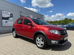 Rot Gebraucht 2014 Dacia Sandero Prestige Kleinwagen | 6.990 € (Fairer Preis)