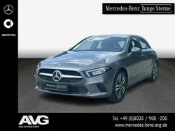 Grau Gebraucht 2022 Mercedes A200 Progressive Limousine | 27.800 € (Etwas zu teuer)