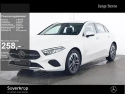 Weiß Gebraucht 2024 Mercedes A200 Progressive Limousine | 32.720 € (Fairer Preis)
