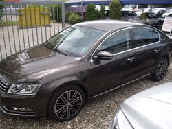Schwarz Gebraucht 2012 VW Passat Exclusive Limousine | 10.990 € (Etwas zu teuer)