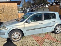 Grau Gebraucht 2002 Renault Mégane II Kleinwagen | 850 € (Superpreis)