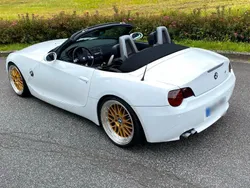 Weiß Gebraucht 2004 BMW Z4 Cabrio | 10.999 €