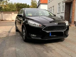 Schwarz Gebraucht 2016 Ford Focus Kombi | 6.500 € (Fairer Preis)