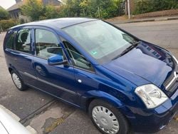 Blau Gebraucht 2003 Opel Meriva Van / Kleinbus | 1.100 € (Guter Preis)