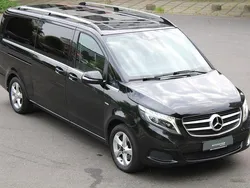 Obsidianschwarz metallic Gebraucht 2015 Mercedes V250 Avantgarde Van / Kleinbus | 27.990 € (Etwas zu teuer)