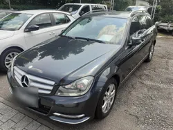 Schwarz Gebraucht 2012 Mercedes C200 Avantgarde Kombi | 5.560 € (Fairer Preis)