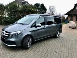 Grau Gebraucht 2020 Mercedes V300 Van / Kleinbus | 53.900 € (Etwas zu teuer)