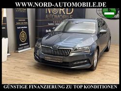 Quarzgrau metallic (metallic) Gebraucht 2021 Skoda Superb Ambition Kombi | 22.700 € (Fairer Preis)