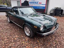 Grün Gebraucht 1982 Fiat 124 Spider Cabrio | 11.000 €