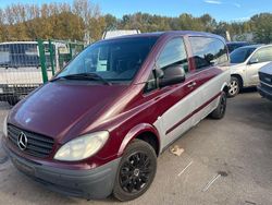 Rot Gebraucht 2004 Mercedes Vito Van / Kleinbus | 2.999 € (Superpreis)