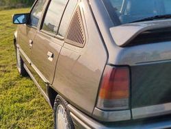 Grau Gebraucht 1987 Opel Kadett Limousine | 6.300 €