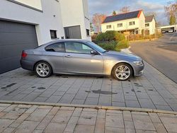Silber Gebraucht 2013 BMW 318 Sport Line Coupé | 10.900 € (Fairer Preis)