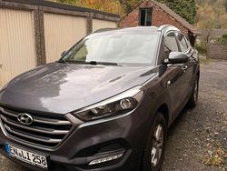Grau Gebraucht 2018 Hyundai Tucson SUV | 14.100 € (Fairer Preis)