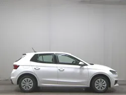 Weiss Gebraucht 2022 Skoda Fabia Active Limousine | 11.980 € (Guter Preis)