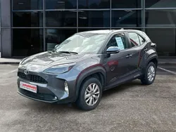 Marlingrau metallic Gebraucht 2023 Toyota Yaris Hybrid Comfort | 21.990 € (Fairer Preis)