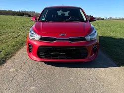 Rot Gebraucht 2017 Kia Rio DREAM-TEAM Edition Limousine | 10.000 € (Fairer Preis)