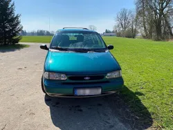 Grün Gebraucht 1998 Ford Windstar Van / Kleinbus | 400 €