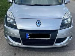 Silber Gebraucht 2010 Renault Scénic III Van / Kleinbus | 4.499 € (Guter Preis)