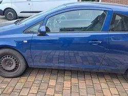 Blau Gebraucht 2009 Opel Corsa Kleinwagen | 1.500 € (Fairer Preis)
