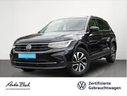 Deep black perleffekt Gebraucht 2022 VW Tiguan Active SUV | 25.440 € (Superpreis)