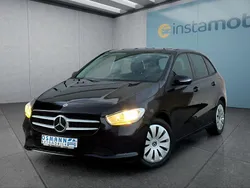 Gebraucht 2022 Mercedes B250e Van / Kleinbus | 22.649 € (Teuer)