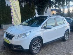 Weiß Gebraucht 2013 Peugeot 2008 Active SUV | 7.450 € (Fairer Preis)