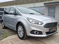 Silber Gebraucht 2015 Ford S-MAX Titanium Van / Kleinbus | 12.000 € (Fairer Preis)
