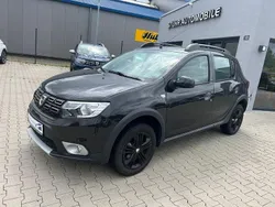 Schwarz Gebraucht 2018 Dacia Sandero Celebration Kleinwagen | 9.990 € (Fairer Preis)