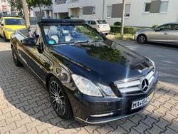 Schwarz Gebraucht 2011 Mercedes E200 Avantgarde Cabrio | 11.500 € (Guter Preis)