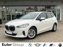 Weiss Gebraucht 2022 BMW 218 Active Tourer Van / Kleinbus | 20.899 € (Guter Preis)