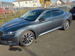 Grau Gebraucht 2017 Skoda Superb LAURIN & KLEMENT Limousine | 21.000 € (Etwas zu teuer)