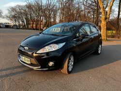 Schwarz Gebraucht 2009 Ford Fiesta Limousine | 3.650 €