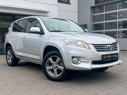 Silber Gebraucht 2012 Toyota RAV4 Travel SUV | 14.990 € (Fairer Preis)