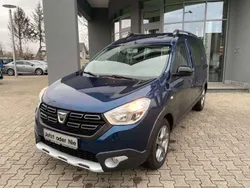 Blau Gebraucht 2018 Dacia Dokker Celebration Van | 14.499 € (Etwas zu teuer)