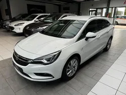 Weiß Gebraucht 2018 Opel Astra Innovation Kombi | 9.950 € (Fairer Preis)