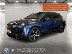 Blau Gebraucht 2024 BMW iX Sport Line SUV | 59.900 € (Etwas zu teuer)