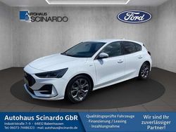 Weiß Gebraucht 2024 Ford Focus ST-Line X Limousine | 23.480 € (Fairer Preis)