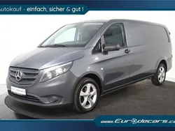 Grau Gebraucht 2018 Mercedes Vito Van / Kleinbus | 21.400 € (Guter Preis)