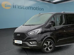 Schwarz Gebraucht 2022 Ford Tourneo Custom Van / Kleinbus | 41.699 €