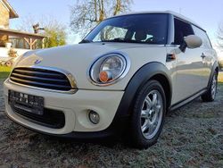 Pepper white Gebraucht 2013 Mini Clubvan Kombi | 3.558 €