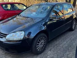Schwarz Gebraucht 2005 VW Golf IV Trendline Limousine | 2.250 € (Fairer Preis)