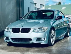 Silber Gebraucht 2012 BMW 335 Cabriolet M Performance Cabrio | 22.500 € (Fairer Preis)