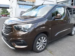 Braun Gebraucht 2019 Opel Combo Life Innovation Van / Kleinbus | 14.999 € (Guter Preis)