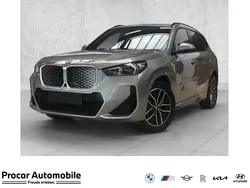 Silber Neu 2025 BMW iX1 M Sport SUV | 52.200 € (Fairer Preis)