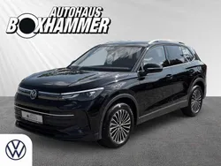 Schwarz Gebraucht 2024 VW Tiguan Life SUV | 36.590 € (Fairer Preis)