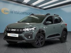 Grau Gebraucht 2025 Dacia Sandero Stepway Kleinwagen | 18.399 € (Fairer Preis)